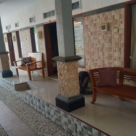 Gedhong Hostel Batununggul Εξωτερικό φωτογραφία